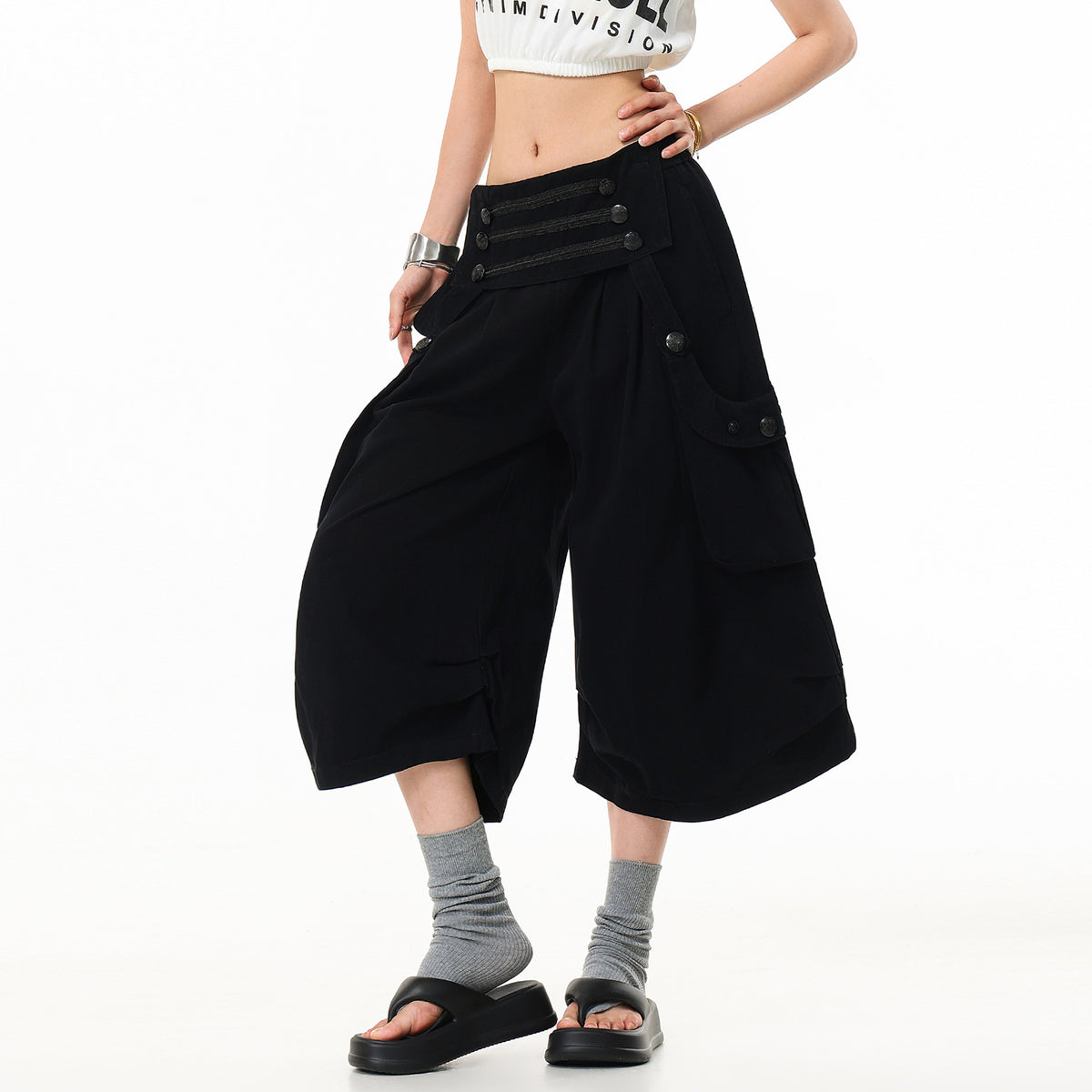 Retro Cotton Cropped Straight-Leg Utility Shorts