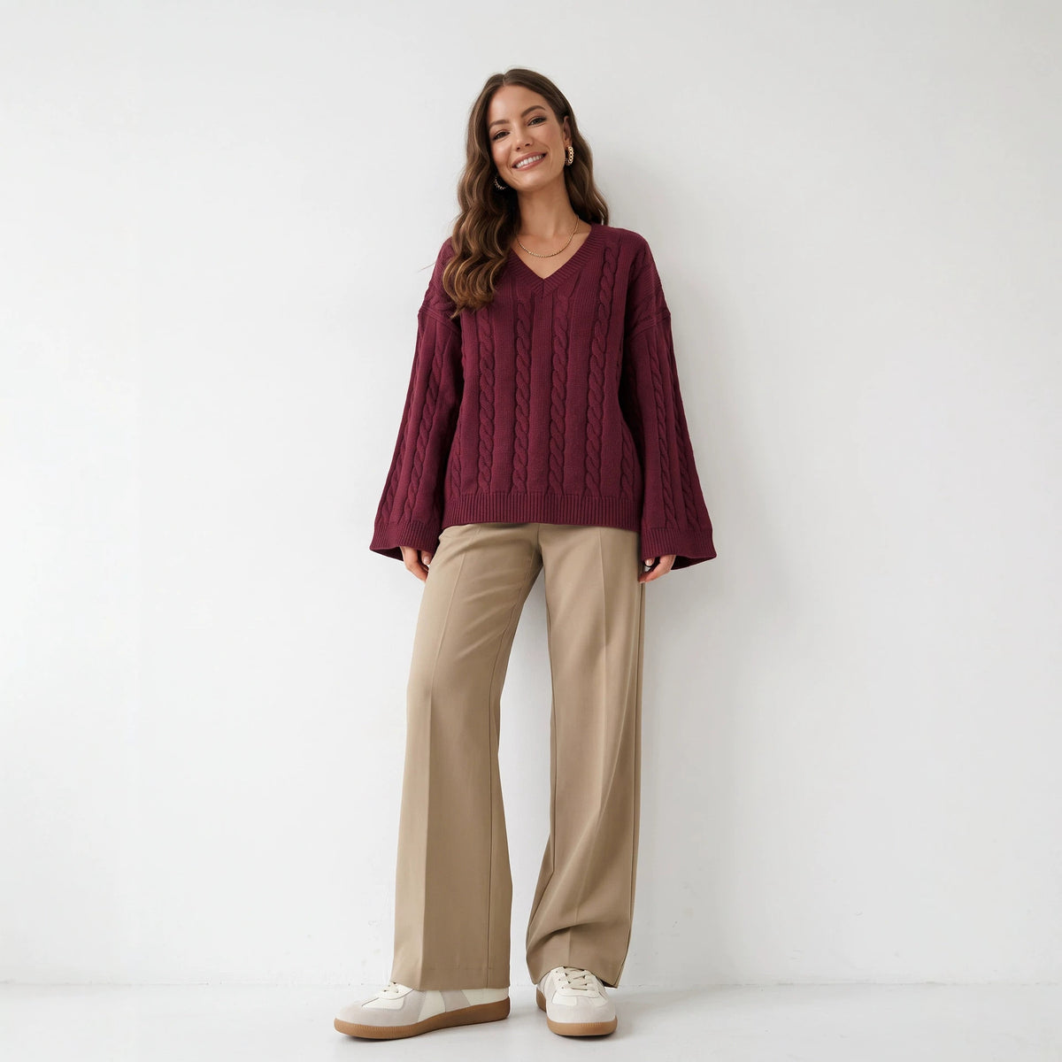 Simple And Versatile V-neck Knit Top